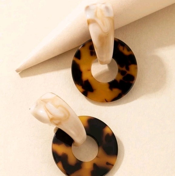 Drop earrings Tortoiseshell lightweight Cheetah print boho casual hoop 💖2/$30 - Picture 7 of 13